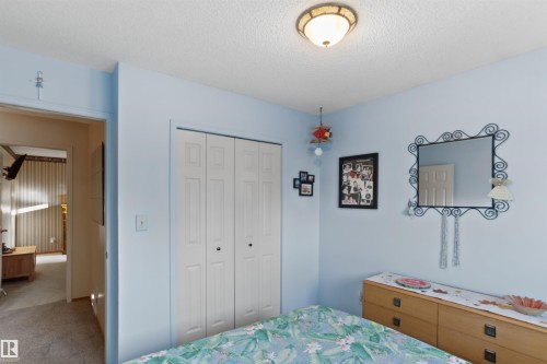 26 Elbow Drive, Devon, AB - Indoor Photo Showing Bedroom