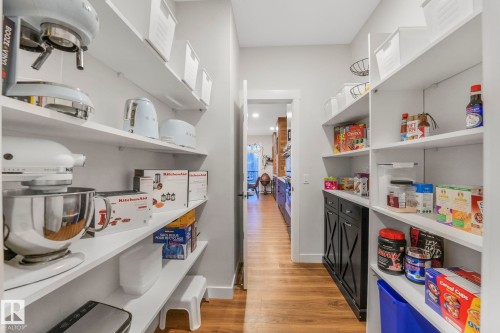 707 Kinglet Boulevard, Edmonton, AB - Indoor