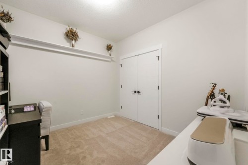 707 Kinglet Boulevard, Edmonton, AB - Indoor