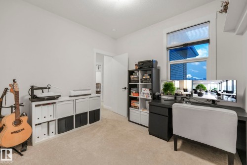 707 Kinglet Boulevard, Edmonton, AB - Indoor