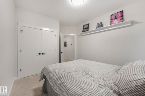 707 Kinglet Boulevard, Edmonton, AB - Indoor Photo Showing Bedroom
