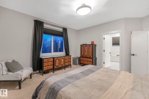 707 Kinglet Boulevard, Edmonton, AB - Indoor Photo Showing Bedroom