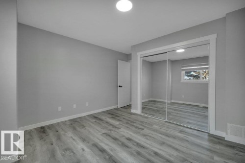 535 Willow Court, Edmonton, AB - Indoor Photo Showing Other Room