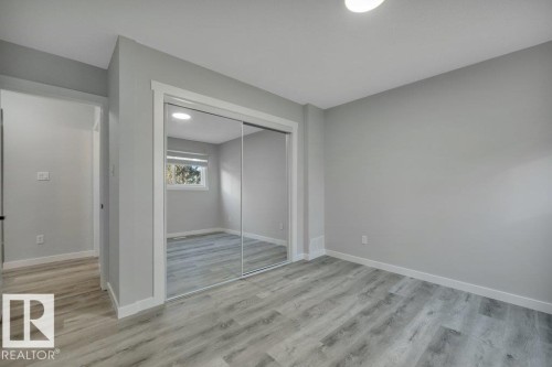 535 Willow Court, Edmonton, AB - Indoor Photo Showing Other Room