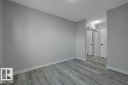 535 Willow Court, Edmonton, AB - Indoor Photo Showing Other Room