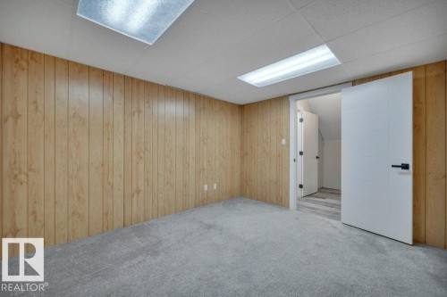 535 Willow Court, Edmonton, AB - Indoor Photo Showing Other Room