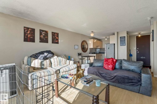 # 2004 10883 Saskatchewan Dr., Edmonton, AB - Indoor Photo Showing Living Room