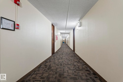 # 2004 10883 Saskatchewan Dr., Edmonton, AB - Indoor Photo Showing Other Room