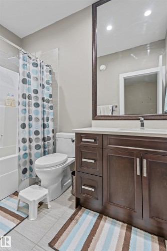 1960 Adamson Terrace, Edmonton, AB - Indoor Photo Showing Bathroom
