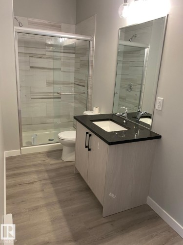 1960 Adamson Terrace, Edmonton, AB - Indoor Photo Showing Bathroom