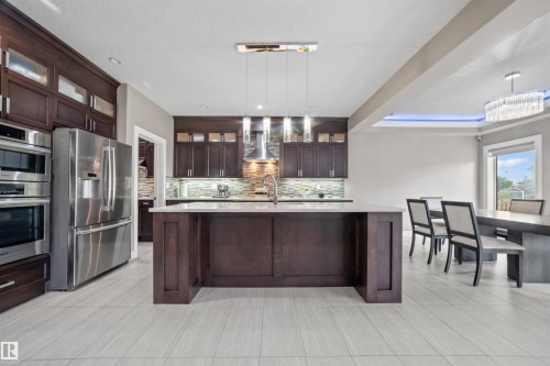 1960 Adamson Terrace, Edmonton, AB - Indoor Photo Showing Kitchen With Upgraded Kitchen