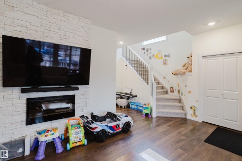 2124 Glenridding Way, Edmonton, AB - Indoor Photo Showing Other Room