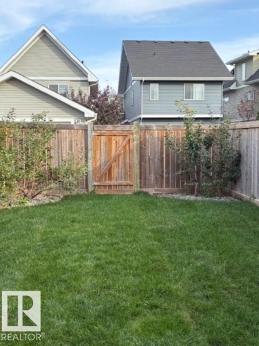 Fenced backyard with a gate - 2433 Glenridding Boulevard, Edmonton, AB - Outdoor