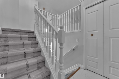 2 3311 58 Street, Edmonton, AB - Indoor Photo Showing Other Room