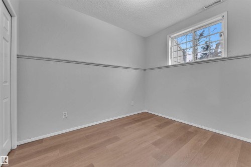 2 3311 58 Street, Edmonton, AB - Indoor Photo Showing Other Room