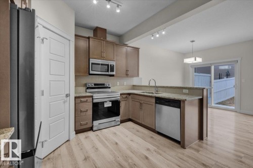 1515 21 Street, Edmonton, AB - Indoor Photo Showing Kitchen