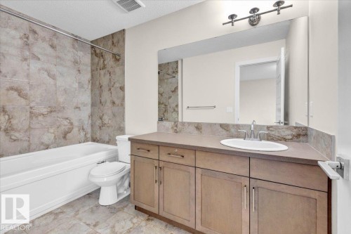 1515 21 Street, Edmonton, AB - Indoor Photo Showing Bathroom