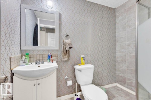1515 21 Street, Edmonton, AB - Indoor Photo Showing Bathroom