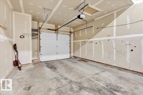 1515 21 Street, Edmonton, AB - Indoor Photo Showing Garage
