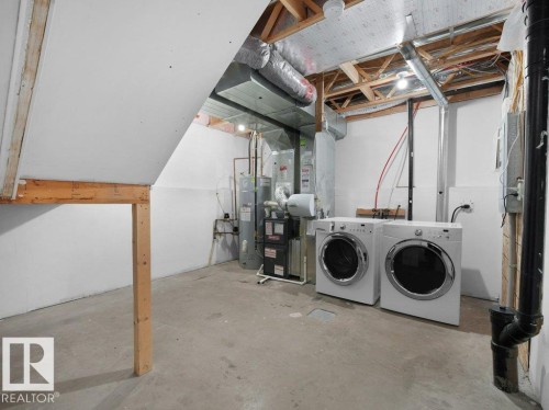 15 7385 Edgemont Way Nw, Edmonton, AB - Indoor Photo Showing Laundry Room