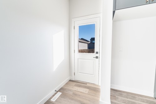 72 Patriot Way, Spruce Grove, AB - Indoor Photo Showing Other Room