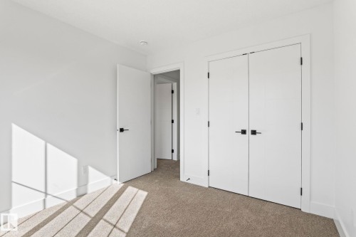 8512 181 Avenue, Edmonton, AB - Indoor Photo Showing Other Room