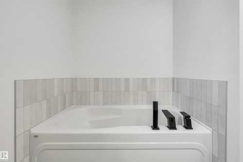 5480 Kootook Road, Edmonton, AB - Indoor