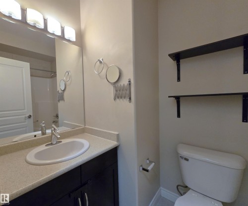 108 9603 98 Avenue, Edmonton, AB - Indoor Photo Showing Bathroom