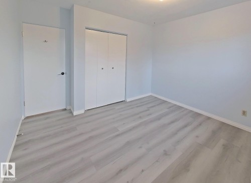 8708 Meadowlark Road, Edmonton, AB - Indoor Photo Showing Other Room