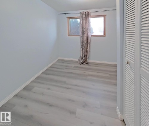 8708 Meadowlark Road, Edmonton, AB - Indoor Photo Showing Other Room