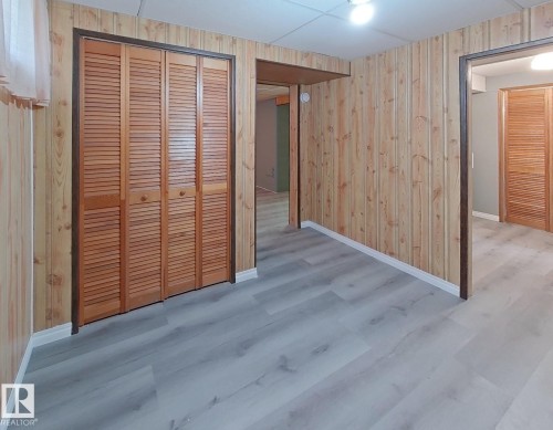 8708 Meadowlark Road, Edmonton, AB - Indoor Photo Showing Other Room