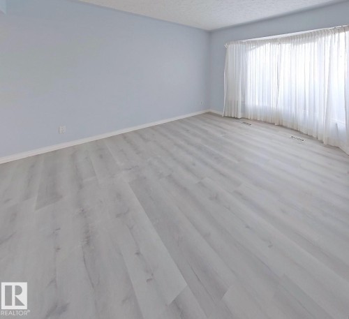 8708 Meadowlark Road, Edmonton, AB - Indoor Photo Showing Other Room