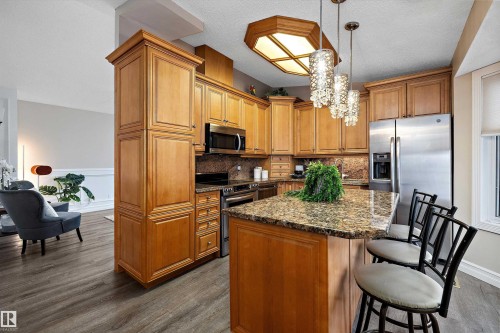 19020 86 Avenue, Edmonton, AB - Indoor