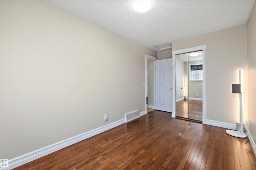 19020 86 Avenue, Edmonton, AB - Indoor Photo Showing Other Room