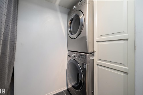 19020 86 Avenue, Edmonton, AB - Indoor Photo Showing Laundry Room
