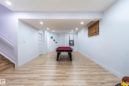 3235 16 Avenue, Edmonton, AB - Indoor Photo Showing Other Room