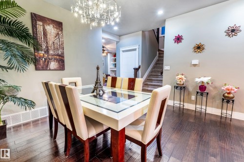 3235 16 Avenue, Edmonton, AB - Indoor Photo Showing Dining Room