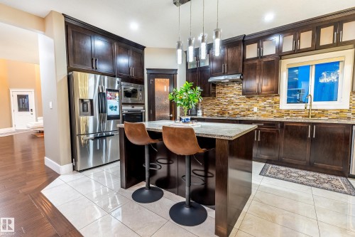 3235 16 Avenue, Edmonton, AB - Indoor Photo Showing Other Room