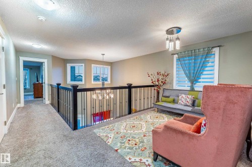 3235 16 Avenue, Edmonton, AB - Indoor Photo Showing Other Room