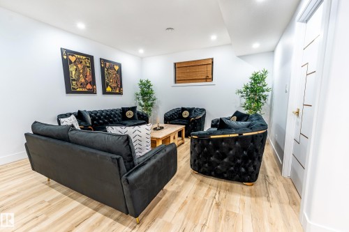 3235 16 Avenue, Edmonton, AB - Indoor