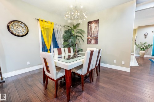 3235 16 Avenue, Edmonton, AB - Indoor Photo Showing Dining Room