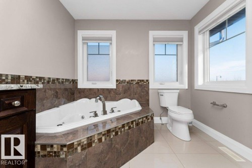 20503 58 Avenue, Edmonton, AB - Indoor Photo Showing Bathroom