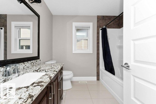 20503 58 Avenue, Edmonton, AB - Indoor Photo Showing Bathroom