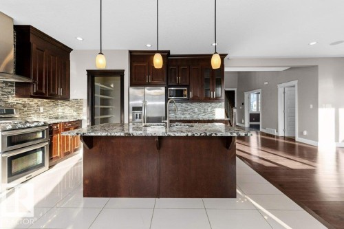 20503 58 Avenue, Edmonton, AB - Indoor Photo Showing Kitchen With Upgraded Kitchen