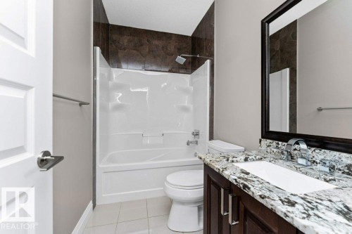 20503 58 Avenue, Edmonton, AB - Indoor Photo Showing Bathroom