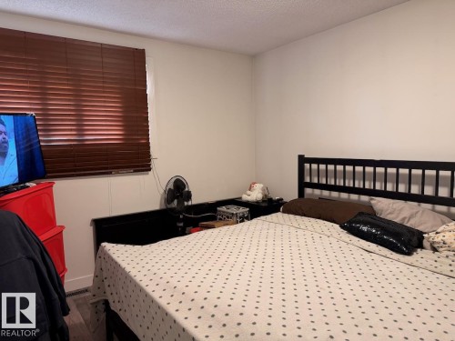 14597 121 Street, Edmonton, AB - Indoor Photo Showing Bedroom