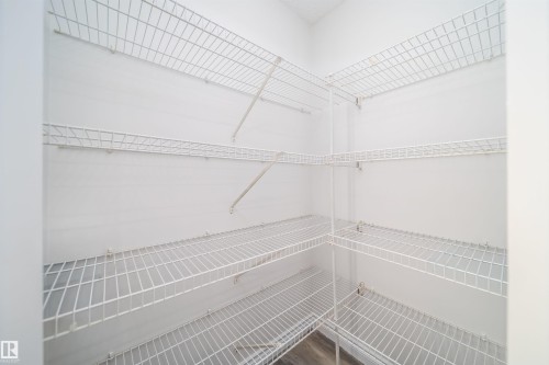 3504 20 Street, Edmonton, AB - Indoor With Storage