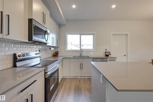 163 Canter Wynd, Sherwood Park, AB - Indoor Photo Showing Kitchen