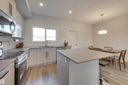 163 Canter Wynd, Sherwood Park, AB - Indoor Photo Showing Kitchen With Upgraded Kitchen