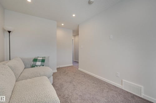 163 Canter Wynd, Sherwood Park, AB - Indoor Photo Showing Other Room